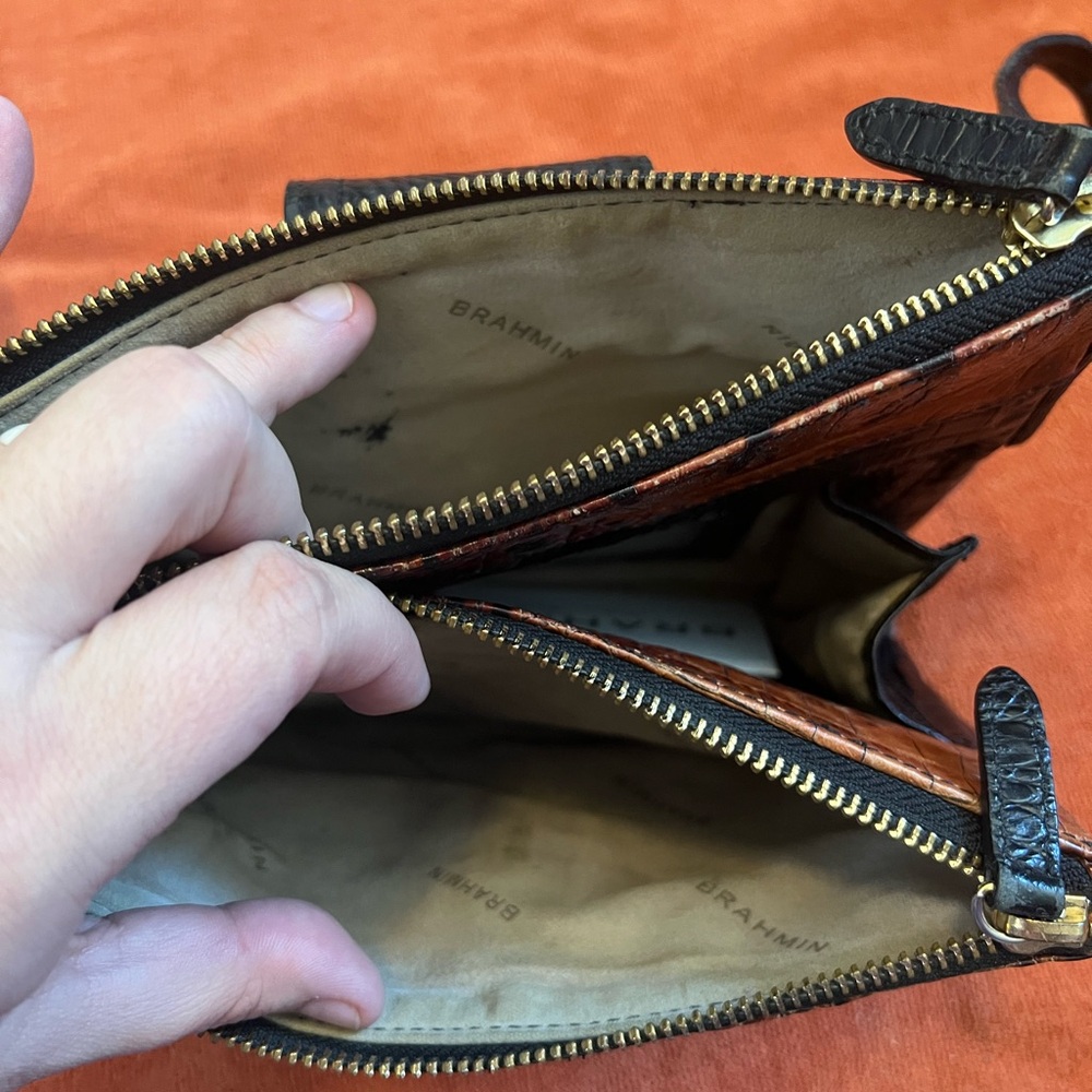 Brahmin Brown and Black Textured Crossbody Bag with Gold Clasp - Picture 5 of 7
